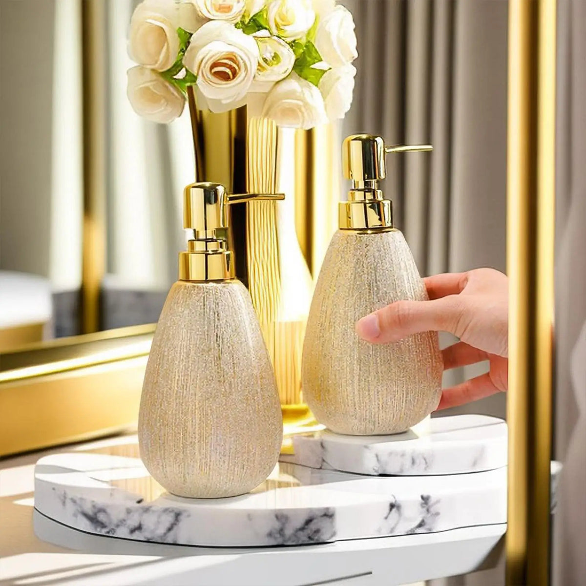 Pump Soap Dispenser Sturdy Empty Body Wash Dispenser Bathroom Liquid Container Home Decor for Hotel Kitchen Countertop Bathroom